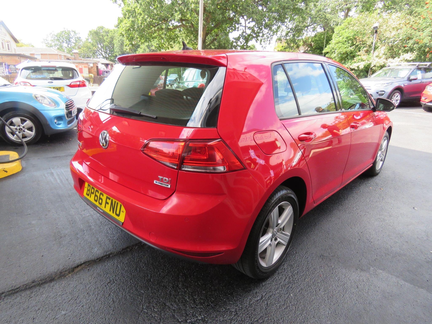 Volkswagen Golf 2016 - Cars