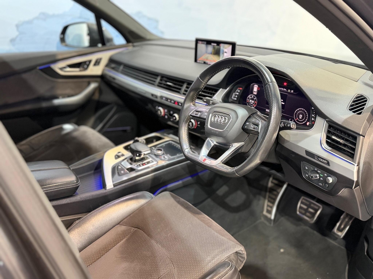 [ berth ]Audi Q7