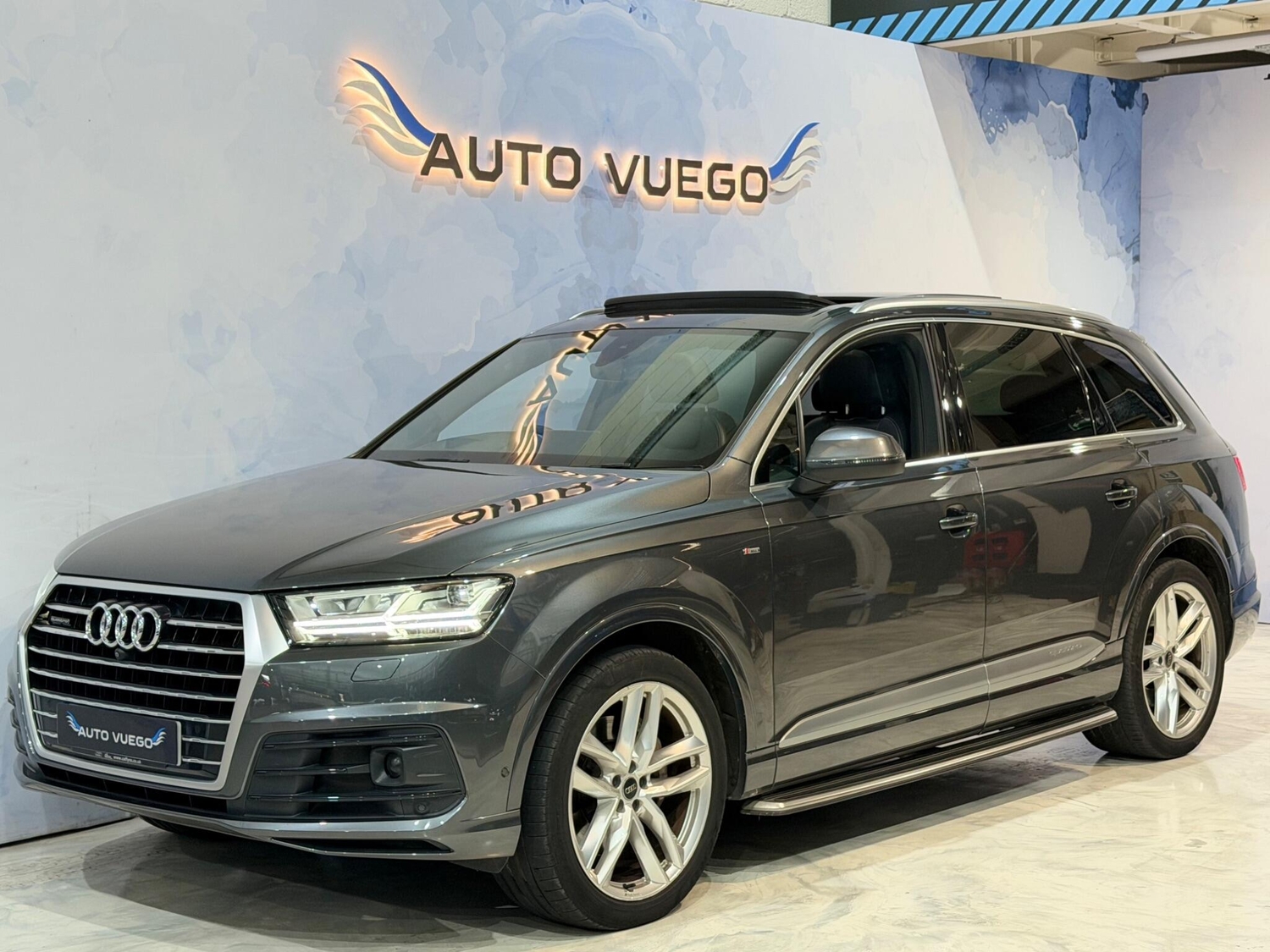 Audi Q7 2019 - Cars in Uxbridge