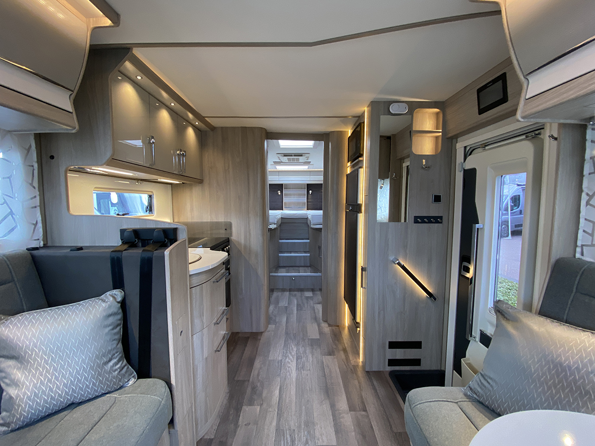 Coachman Travelmaster TM 565 Newark
