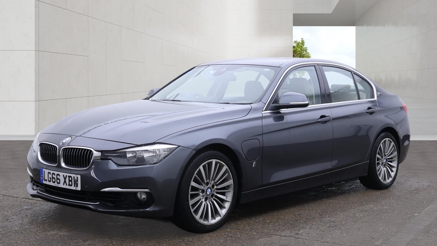 [ berth ]BMW 3 Series