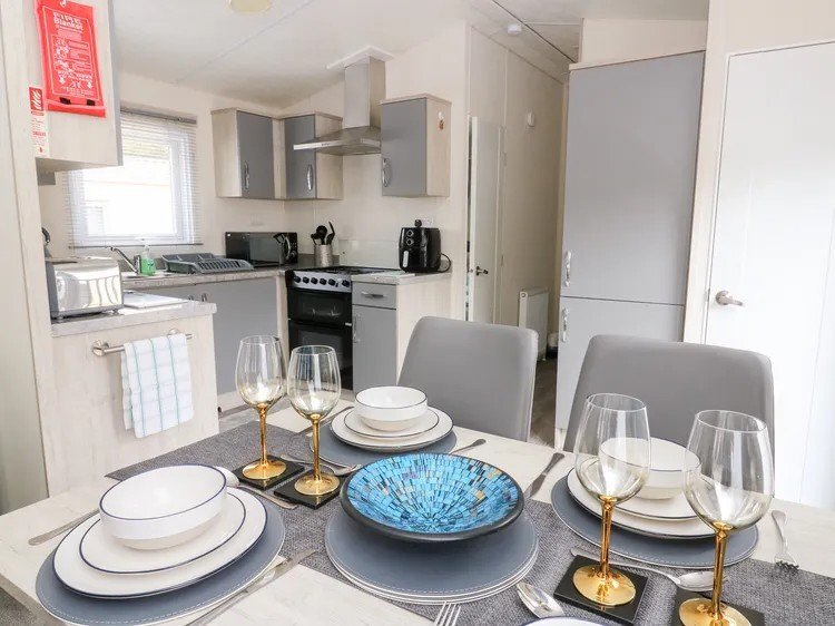 Lodge Delta Langford 2020. Sited at Woodlands near New Quay Wales - Holiday Homes in New Quay
