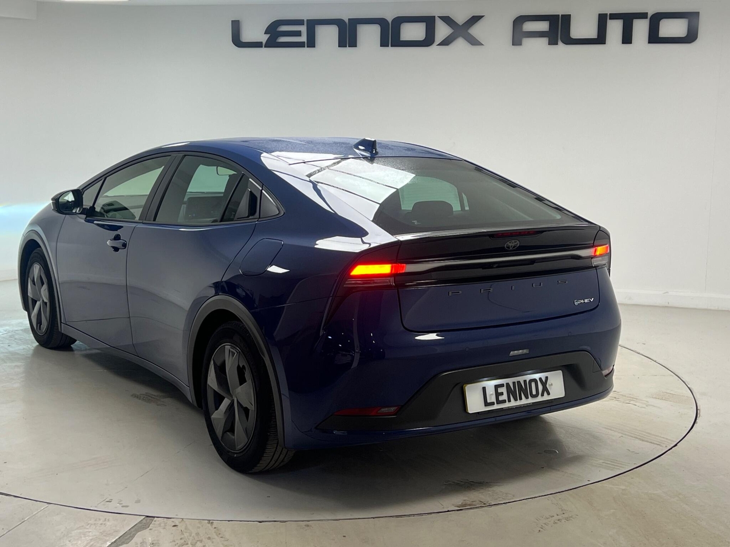 Toyota Prius 2025 - Cars in Brent