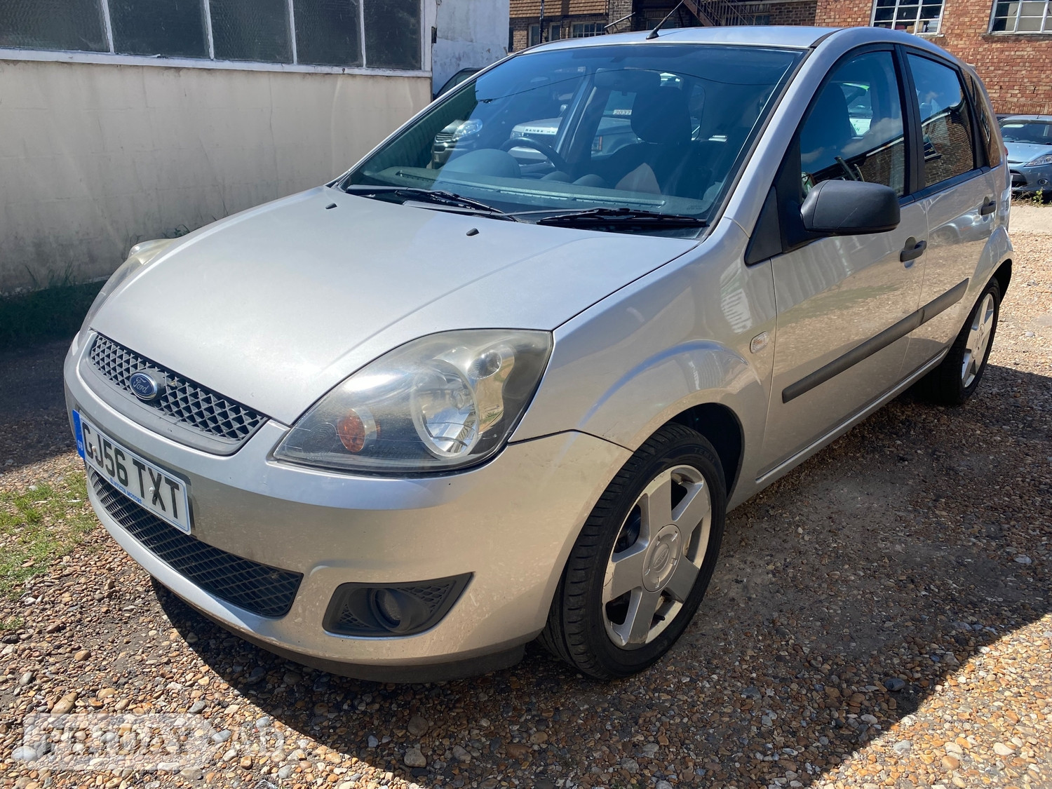[ berth ]Ford Fiesta