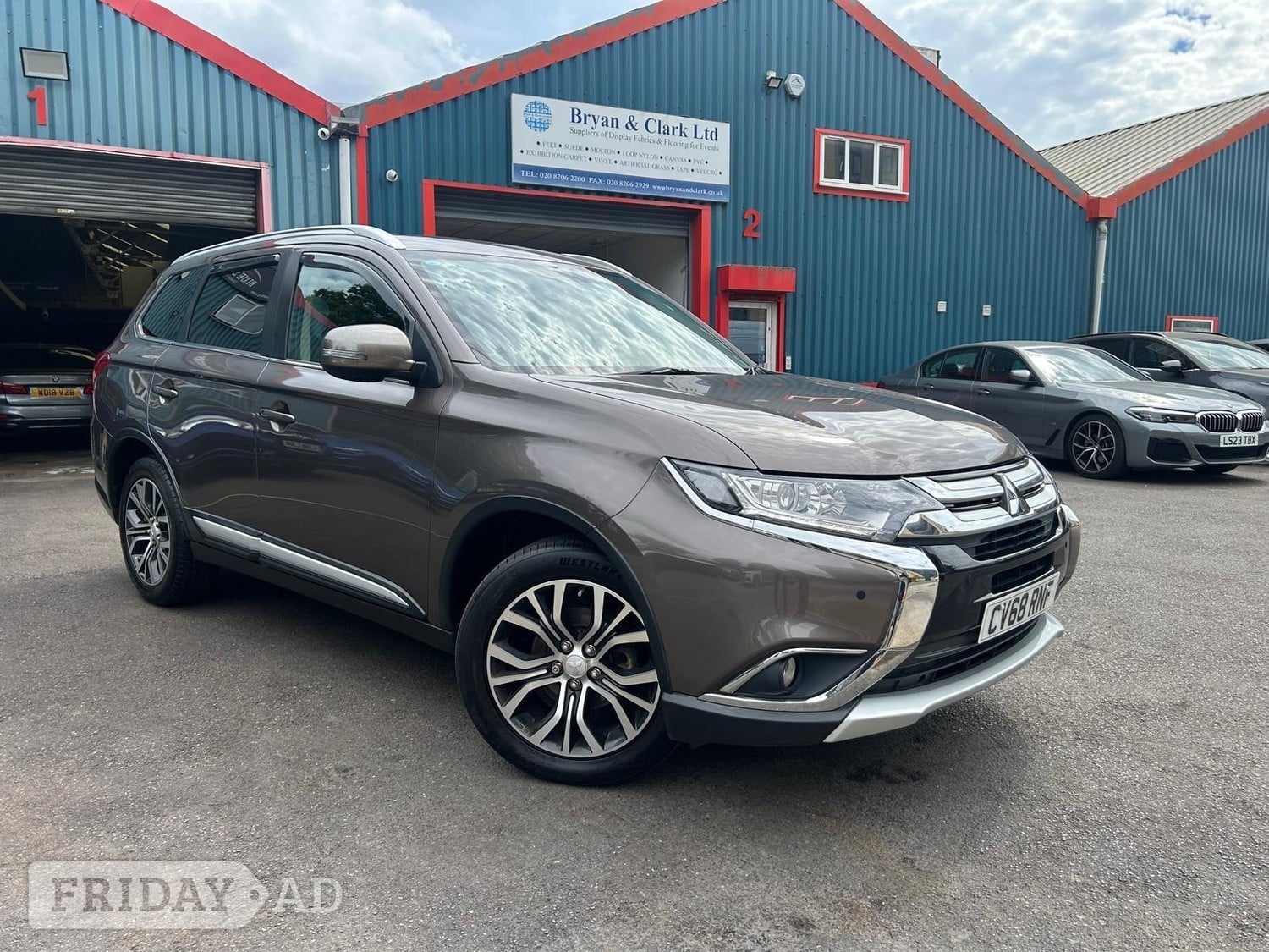 [ berth ]Mitsubishi Outlander