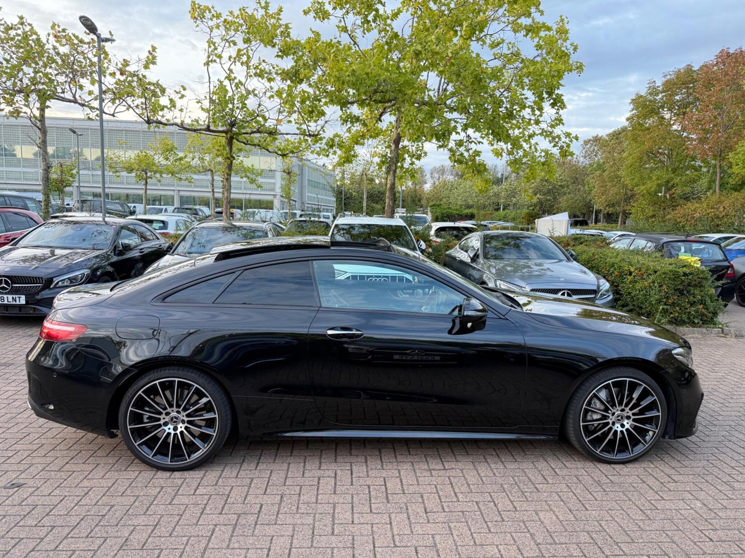 [ berth ]Mercedes-Benz E Class