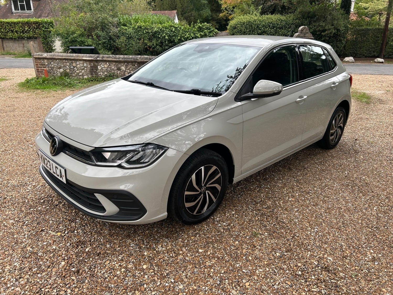 Volkswagen Polo 2023 - Cars