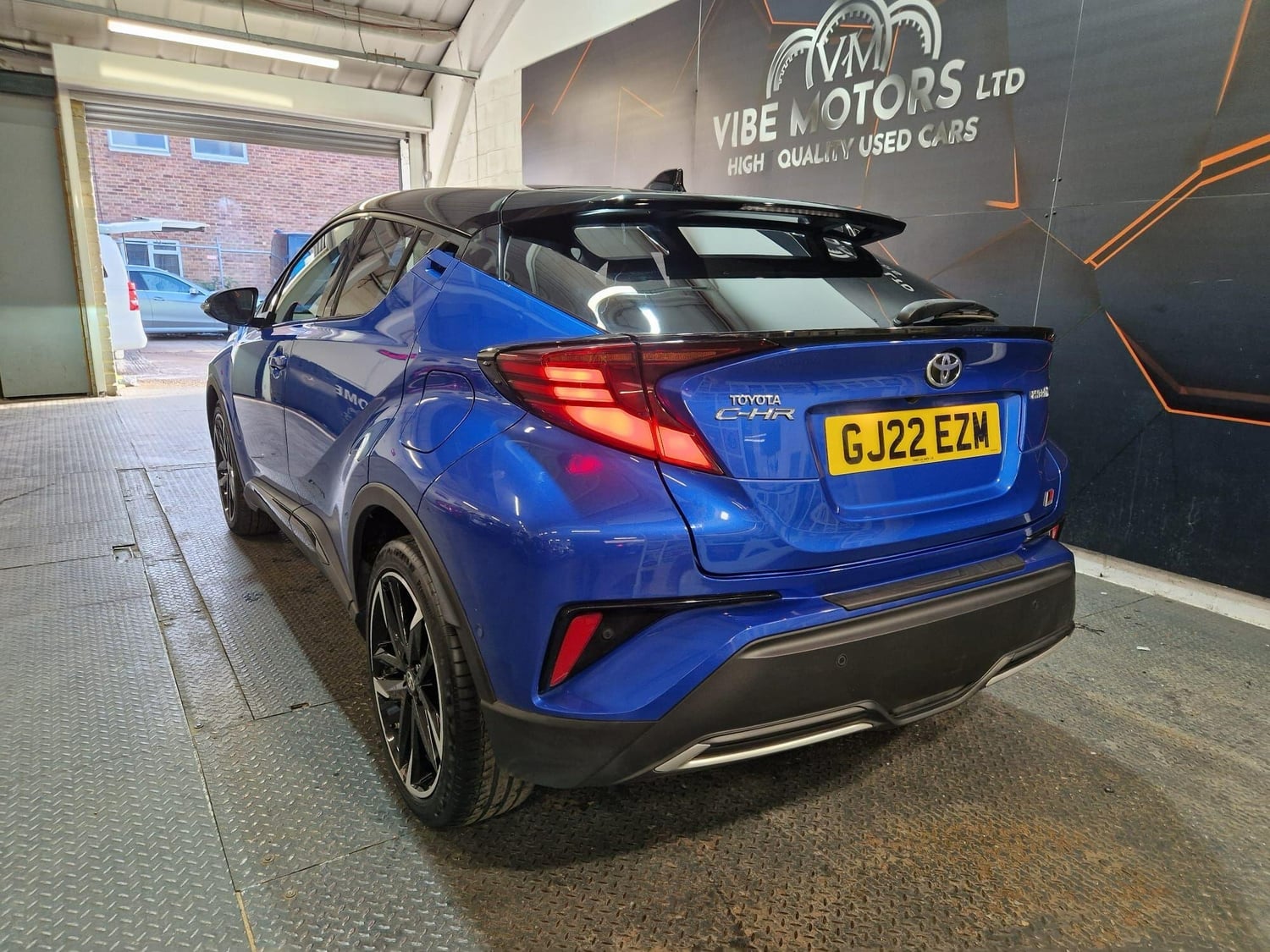 Toyota C-HR 2022 - Cars