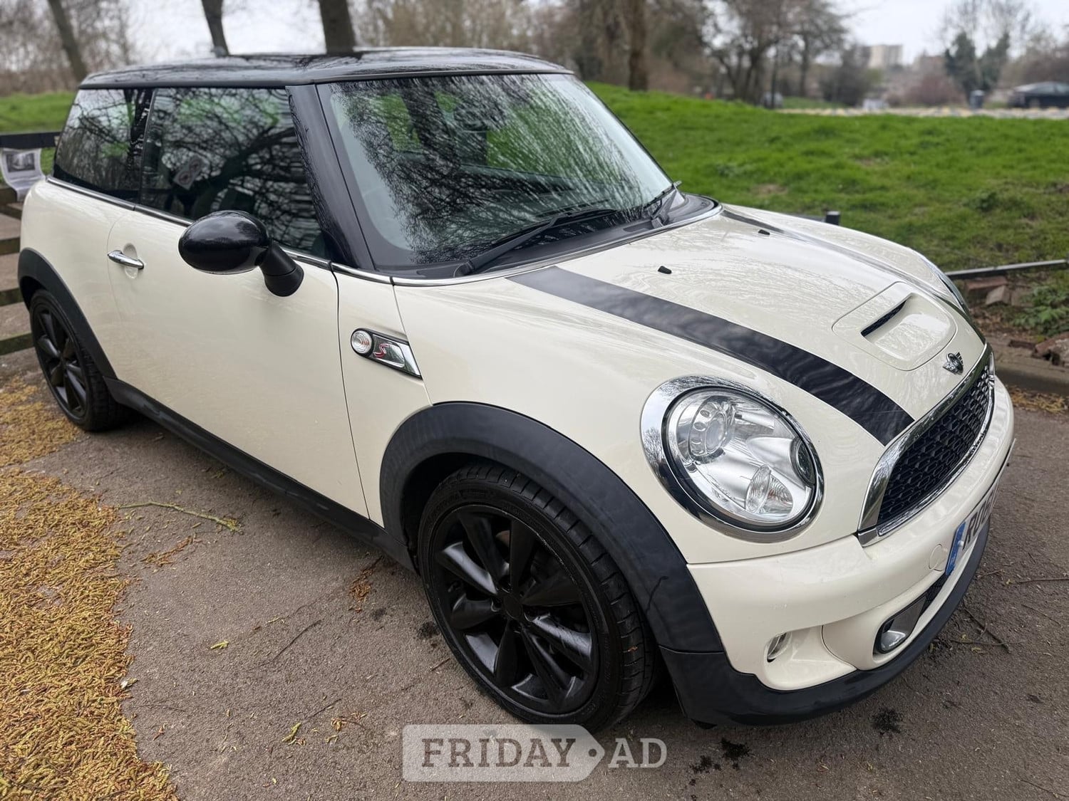Mini Hatch 2011 - Cars