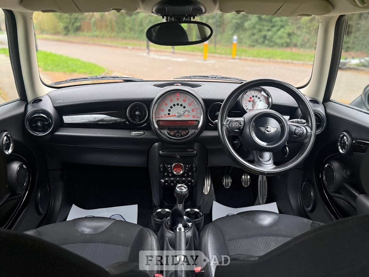 Mini Hatch Barnet