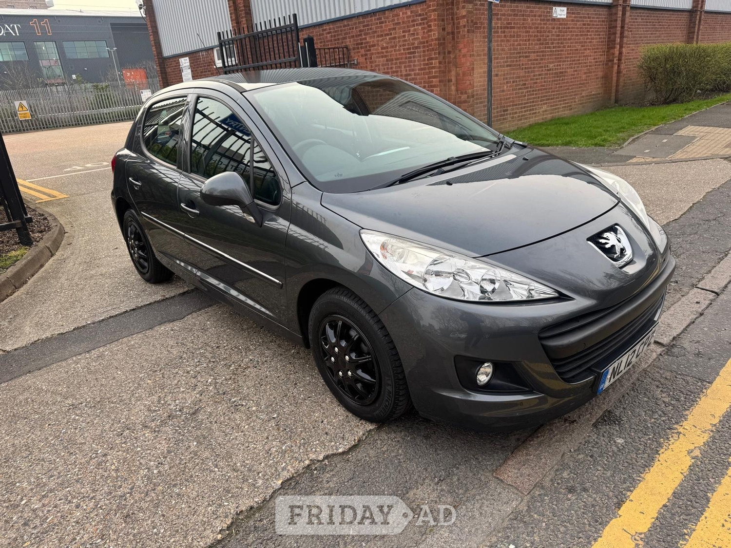 Peugeot 207 2012 - Cars in Harrow