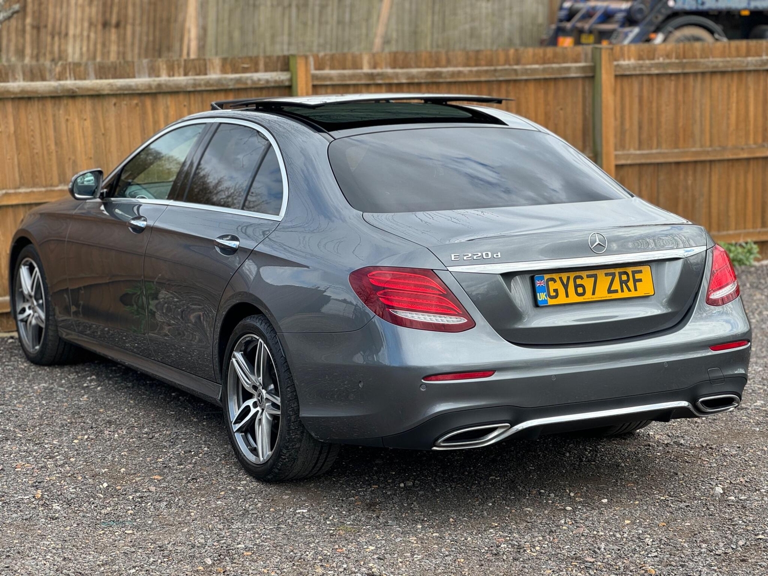 Mercedes-Benz E Class 2018 - Cars in St. Albans