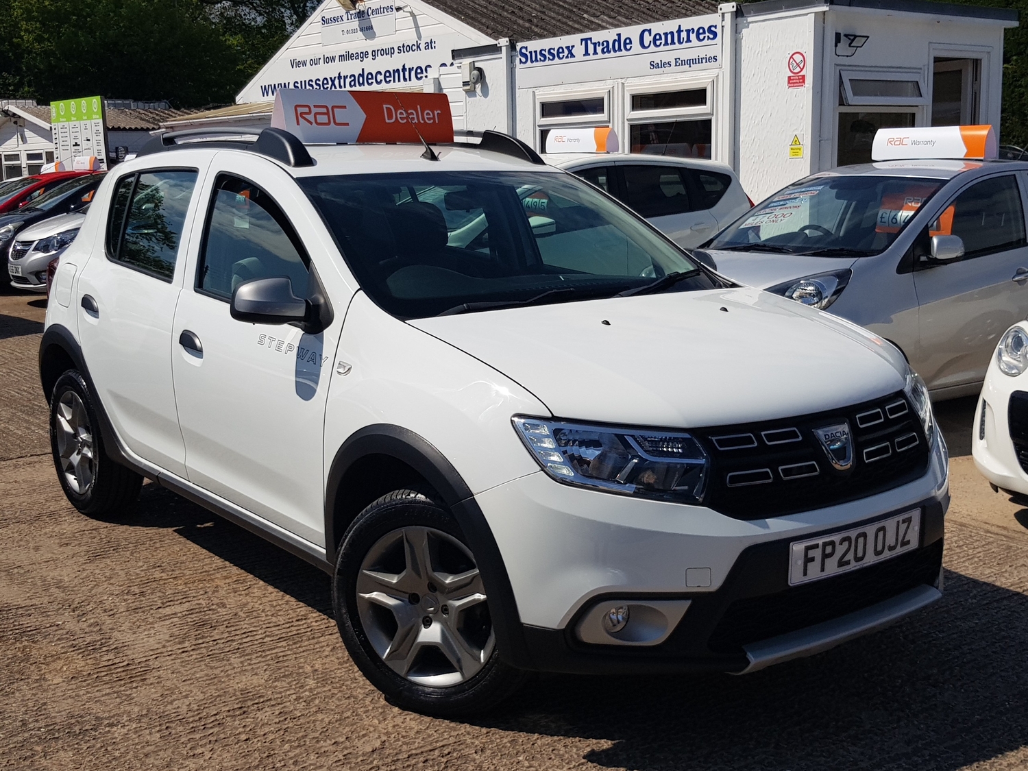 [ berth ]Dacia Sandero Stepway