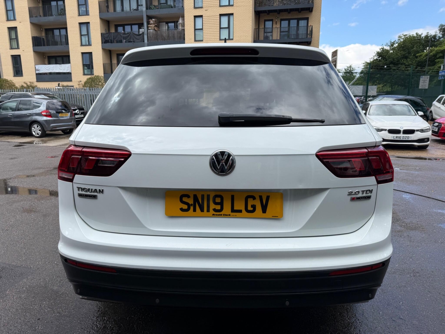 Volkswagen Tiguan 2019 - Cars in Barnet