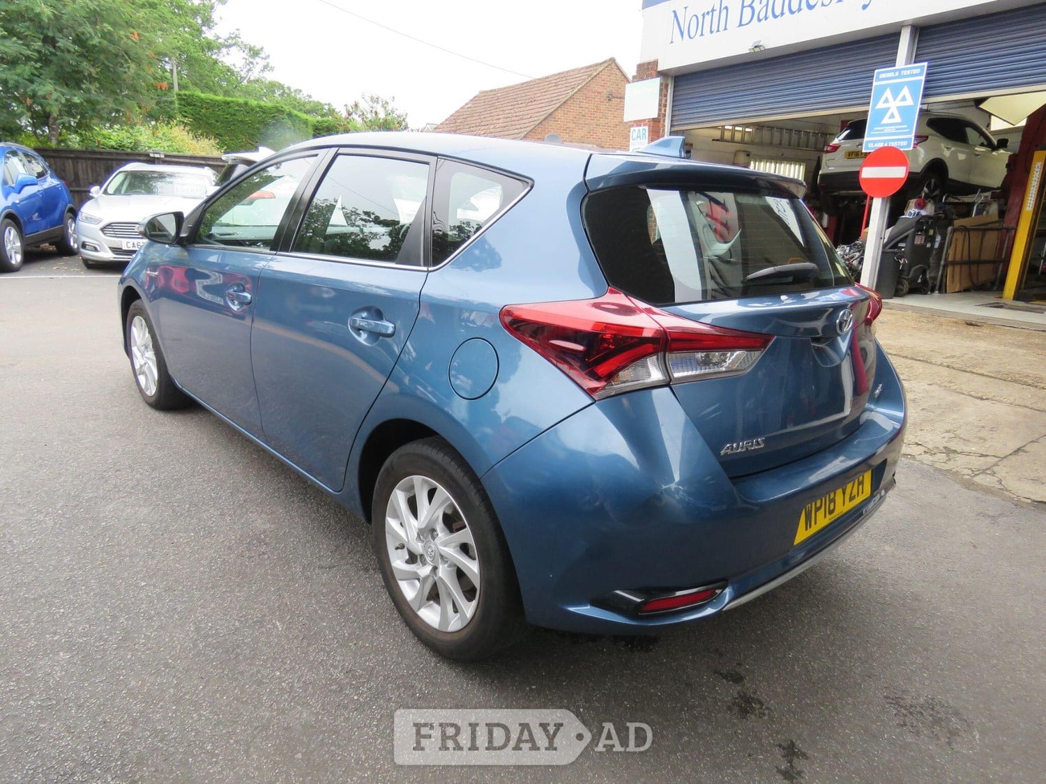 Toyota Auris 2018 - Cars