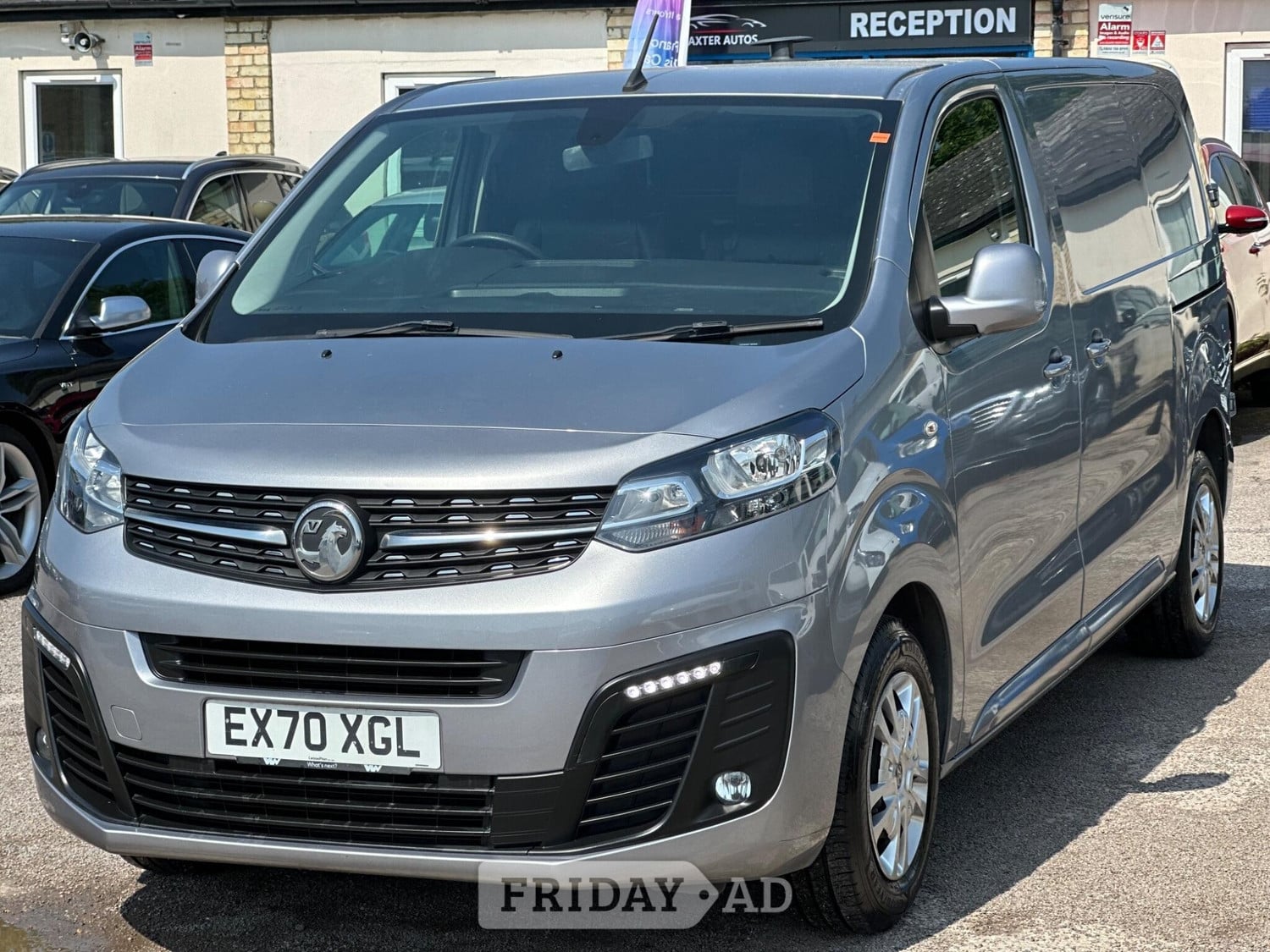 [ berth ]Vauxhall Vivaro