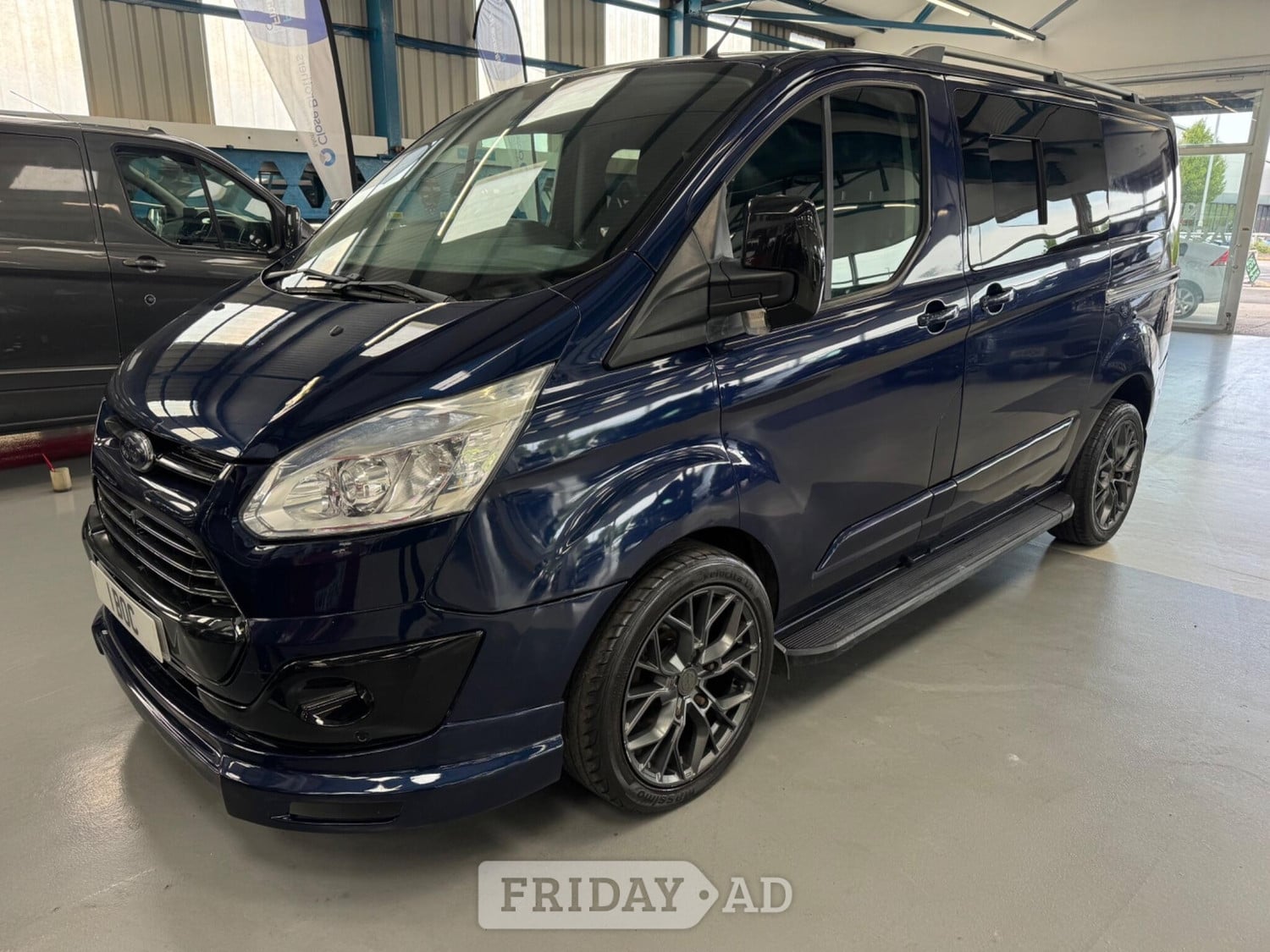 [ berth ]Ford Transit Custom