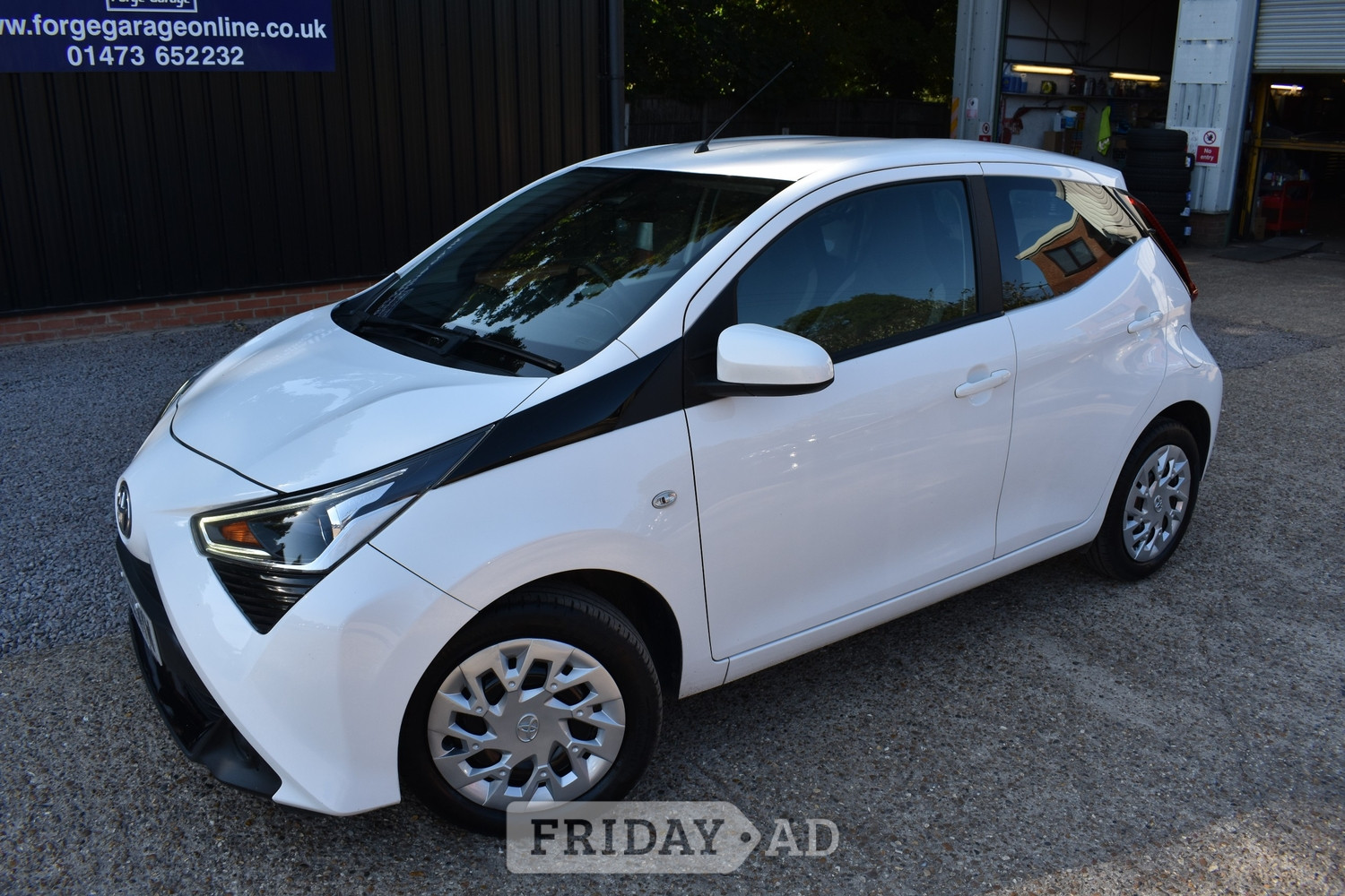 Toyota Aygo 2022 - Cars