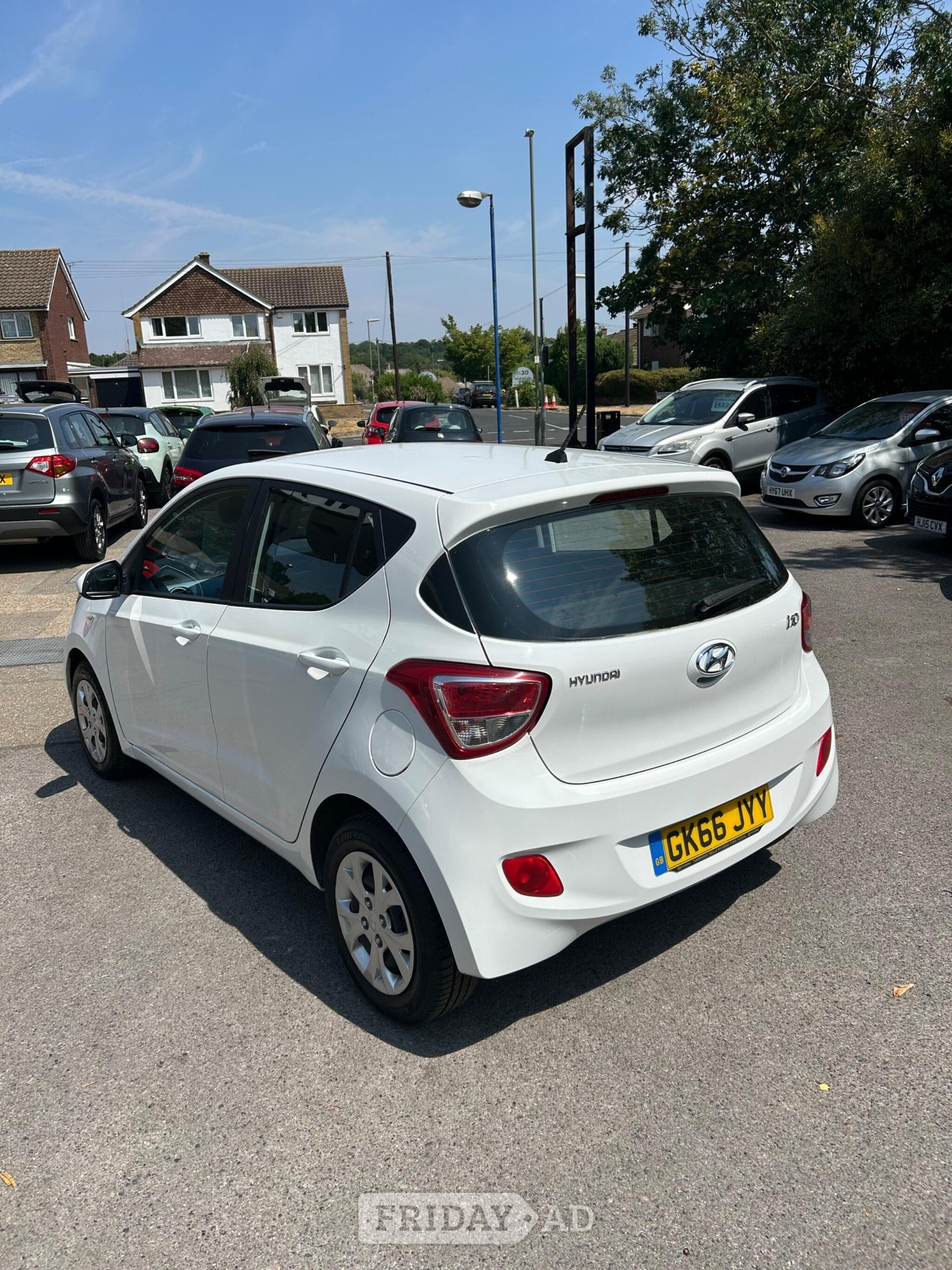 Hyundai i10 2016 - Cars in Eastleigh