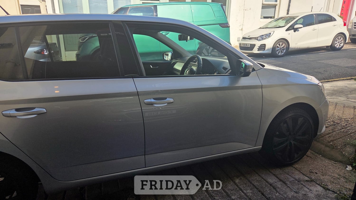 Skoda Fabia 2015 - Cars