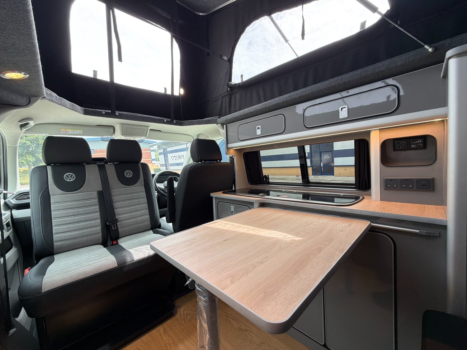Volkswagen Transporter T28 2023 - Motorhomes & Caravans