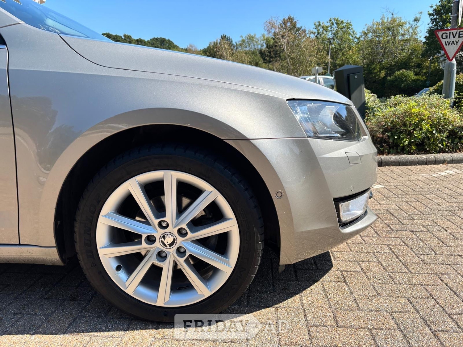 [ berth ]Skoda Octavia
