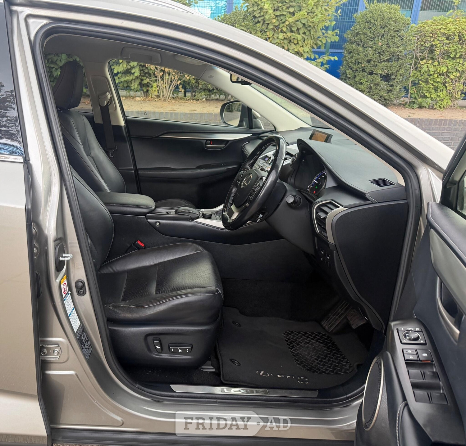[ berth ]Lexus NX
