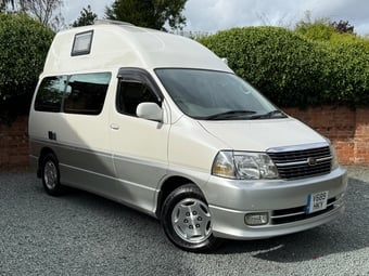 Toyota Granvia 1999