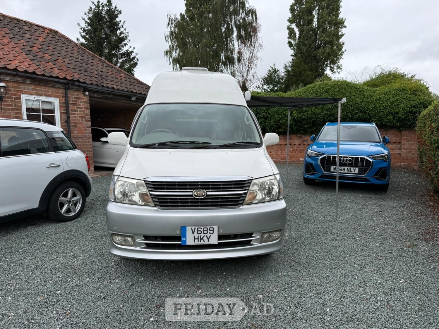 Toyota Granvia Newark