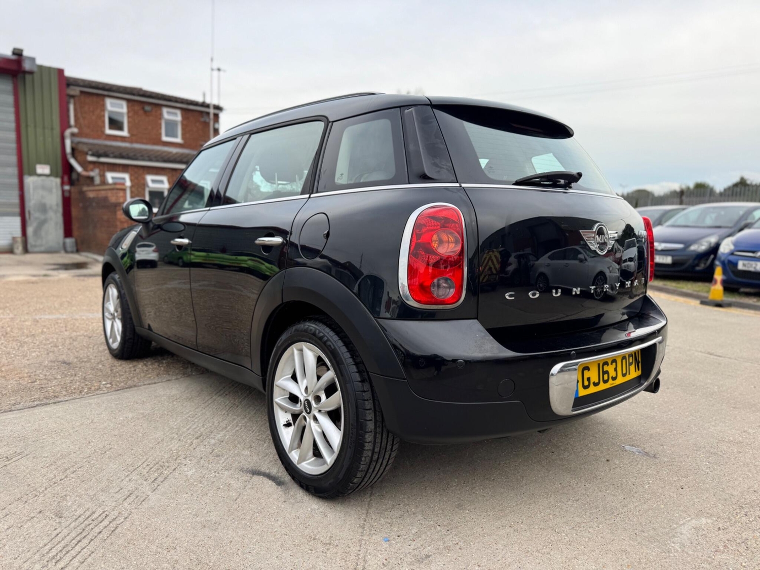 [ berth ]Mini Countryman