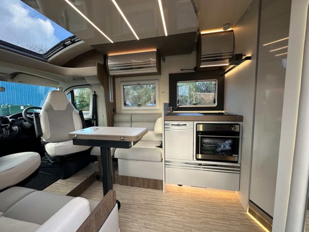 Roller Team T-Line 750 2026 for sale - Motorhomes & Caravans in Llanelli