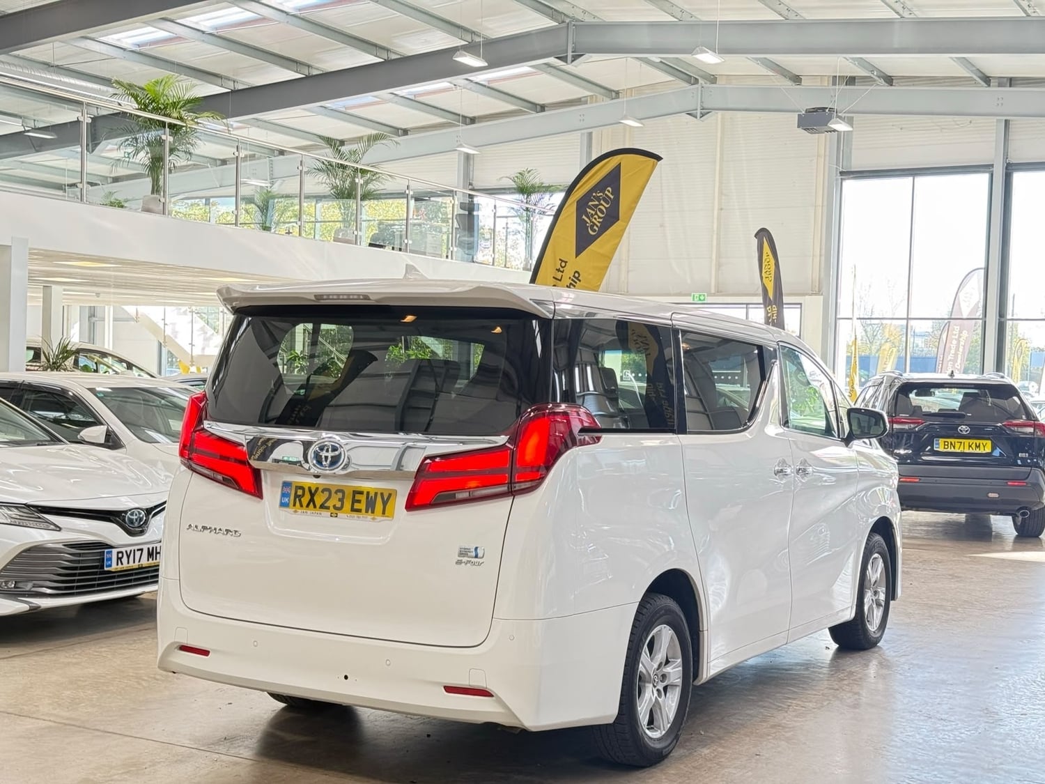 [ berth ]Toyota Alphard