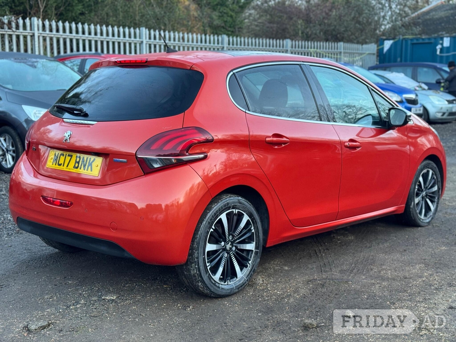 Peugeot 208 2017 - Cars in Hillingdon