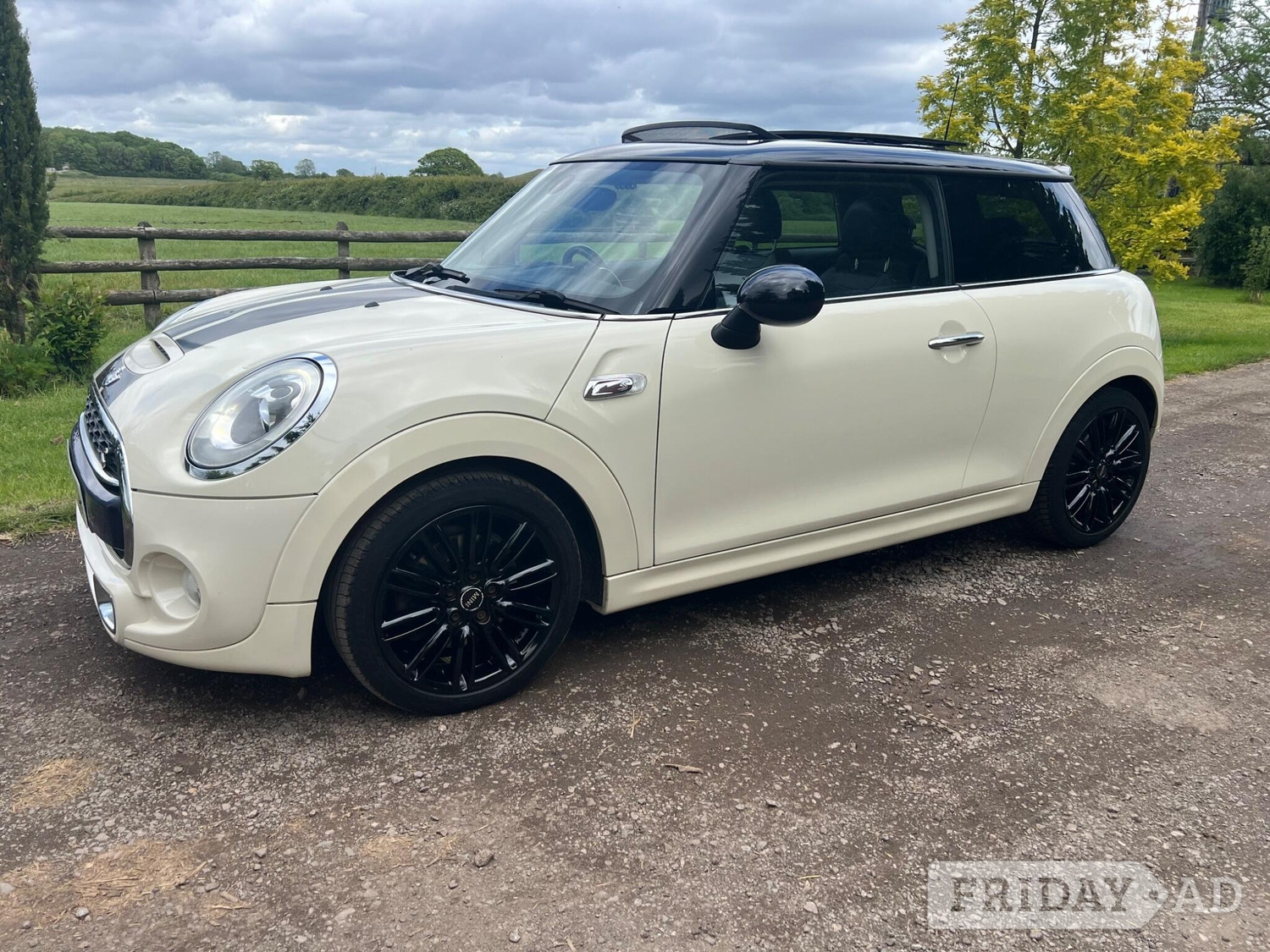 Mini Hatch 2014 - Cars
