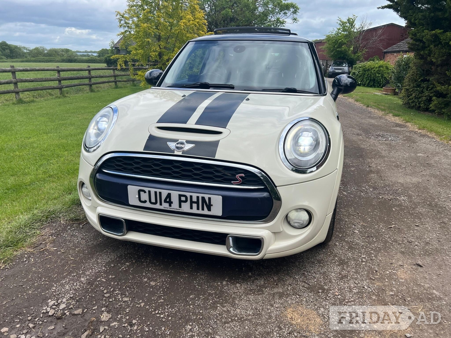 Mini Hatch 2014 in Enderby