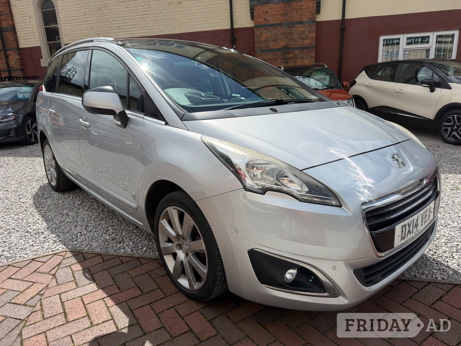Peugeot 5008 2014 in Stafford