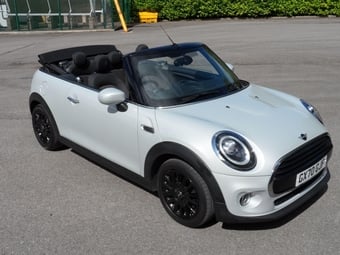 Mini Convertible 2020