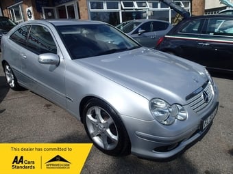 Mercedes-Benz C Class 2005