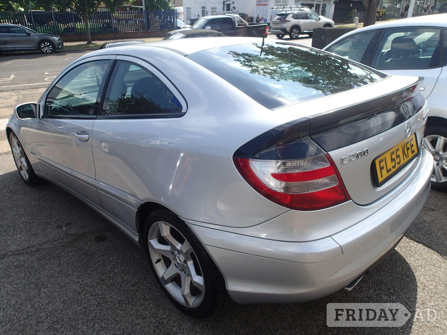 [ berth ]Mercedes-Benz C Class