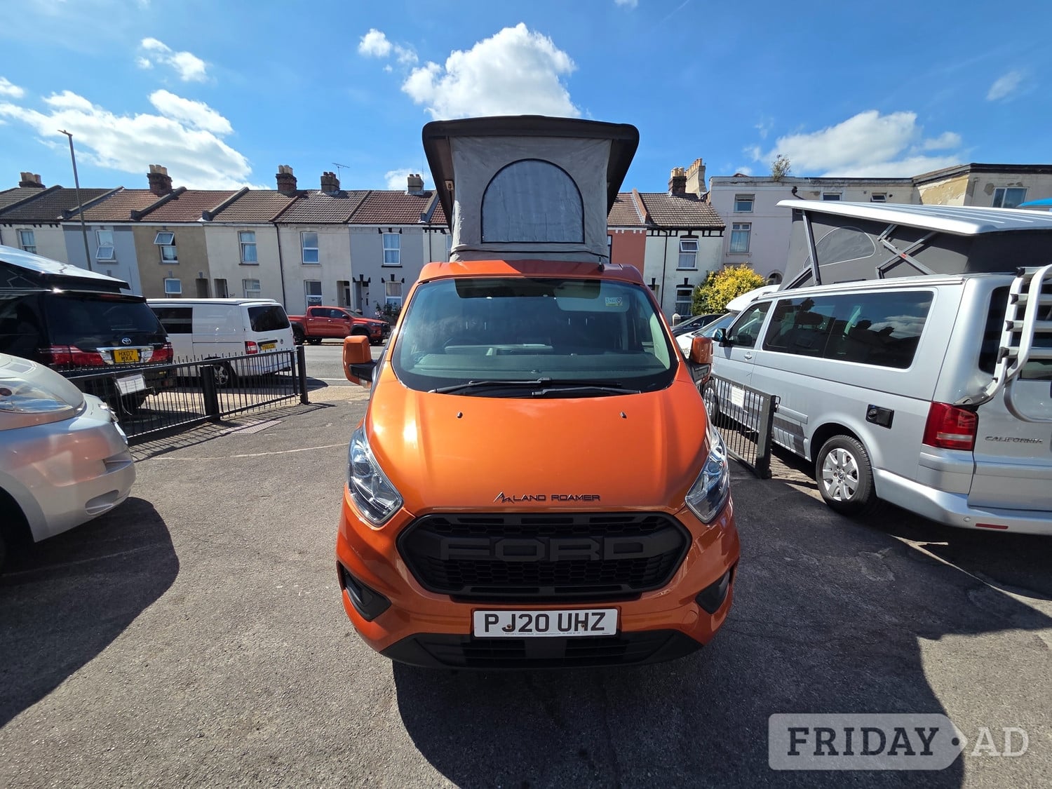 [ berth ]Ford Transit Custom
