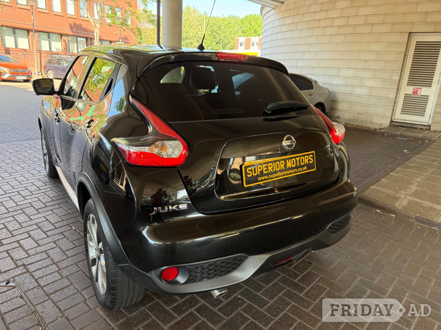 Nissan Juke 2017 - Cars in Staines