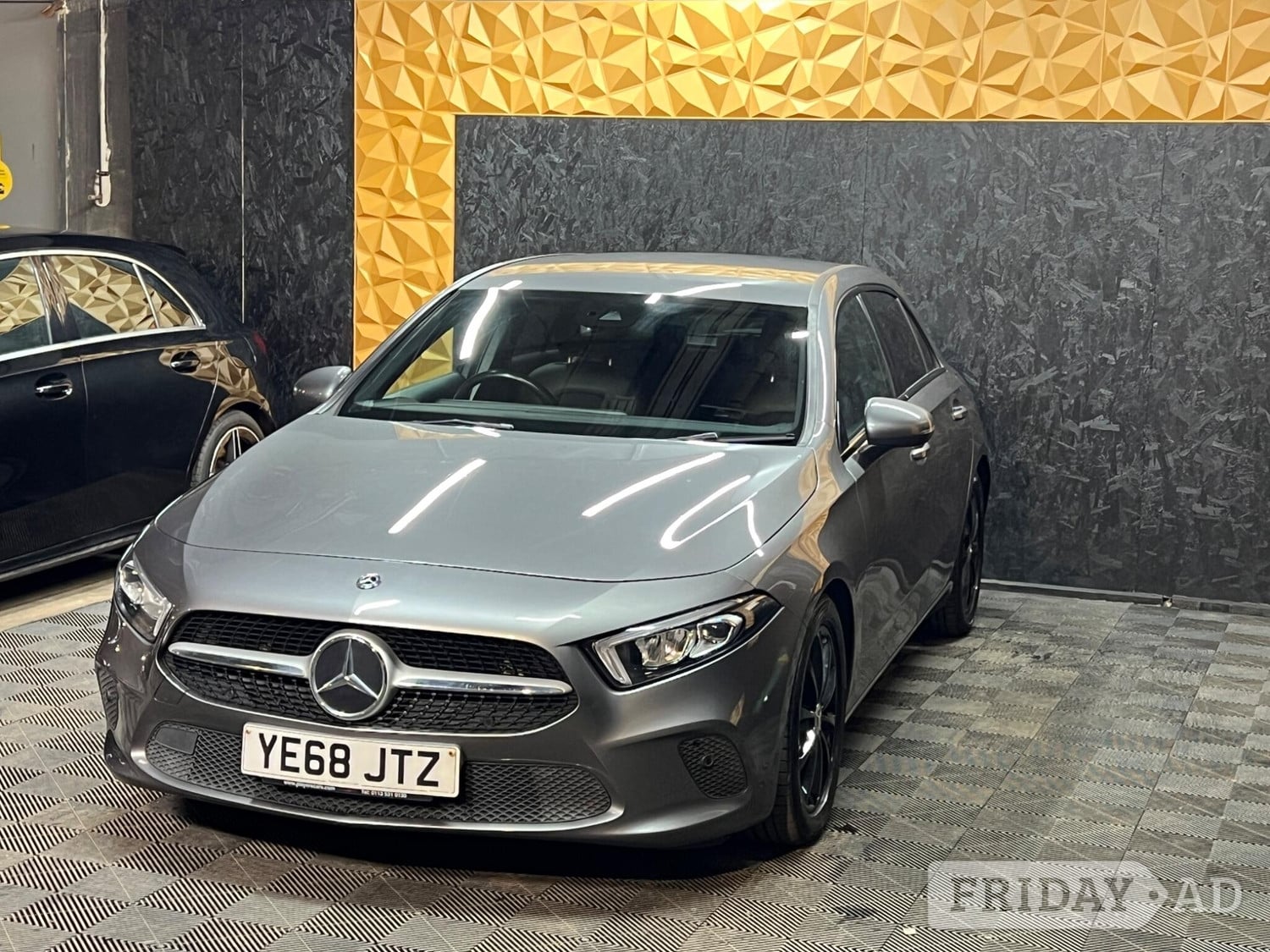 [ berth ]Mercedes-Benz A Class