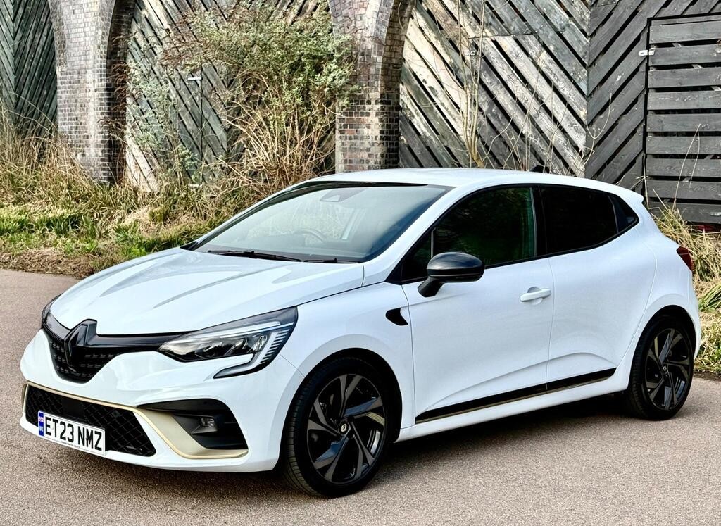 [ berth ]Renault Clio