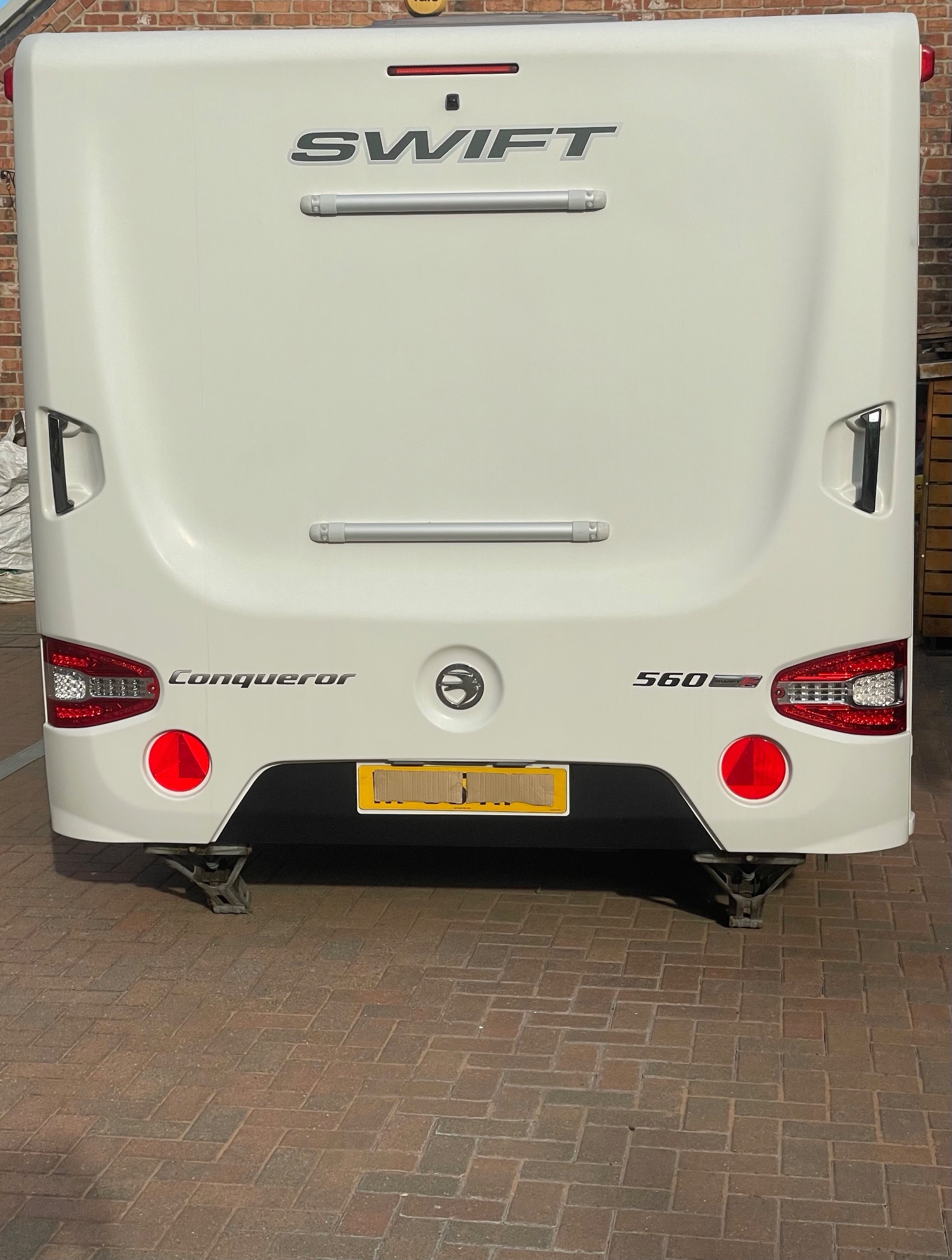 Swift Conqueror 560 Belton
