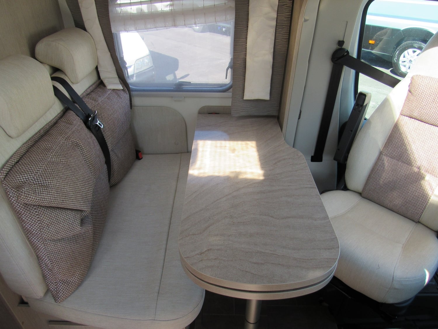 Burstner Brevio T640 2015 - Motorhomes & Caravans