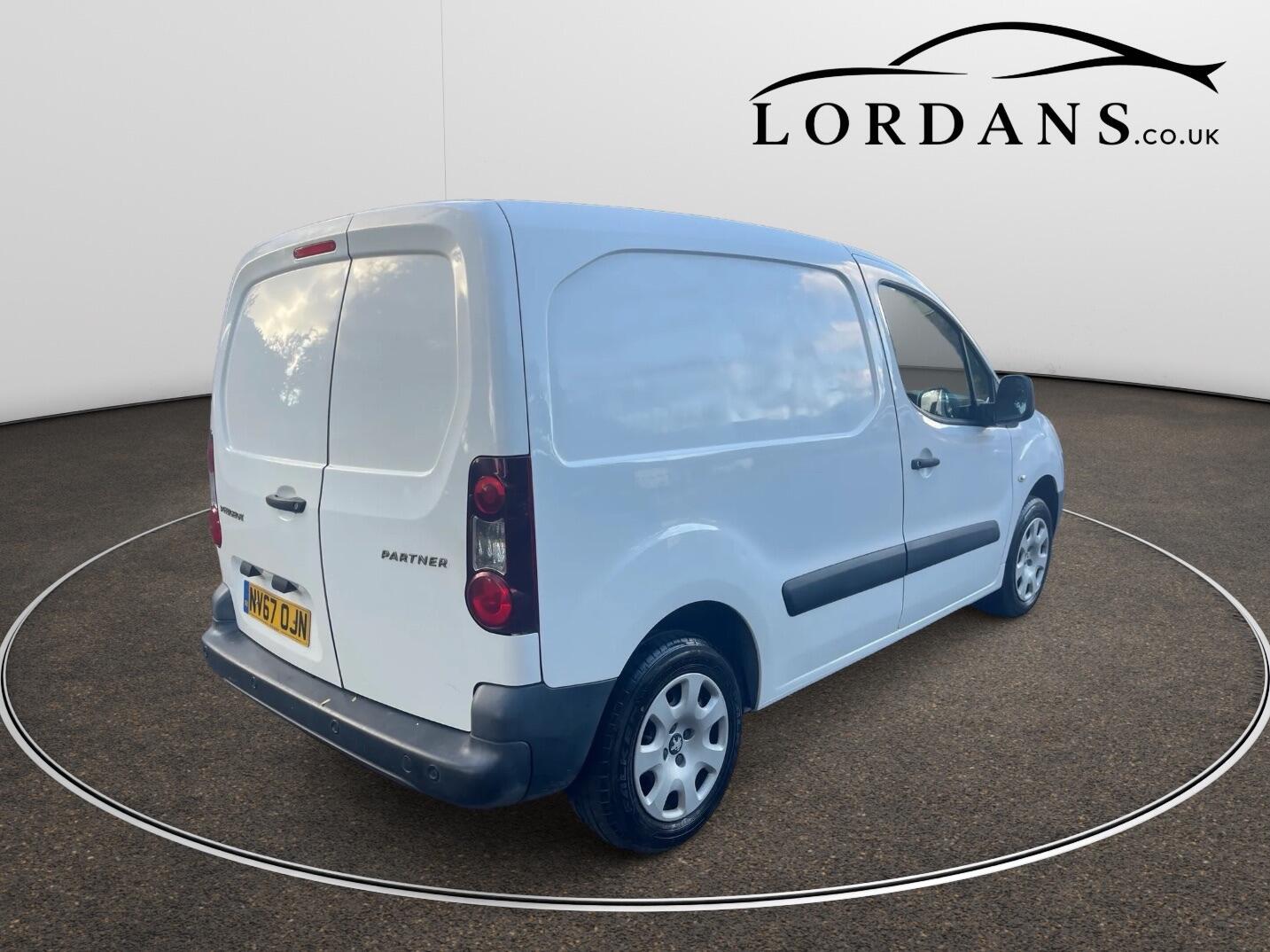Peugeot Partner 2018 - Vans & Commercial Vehicles