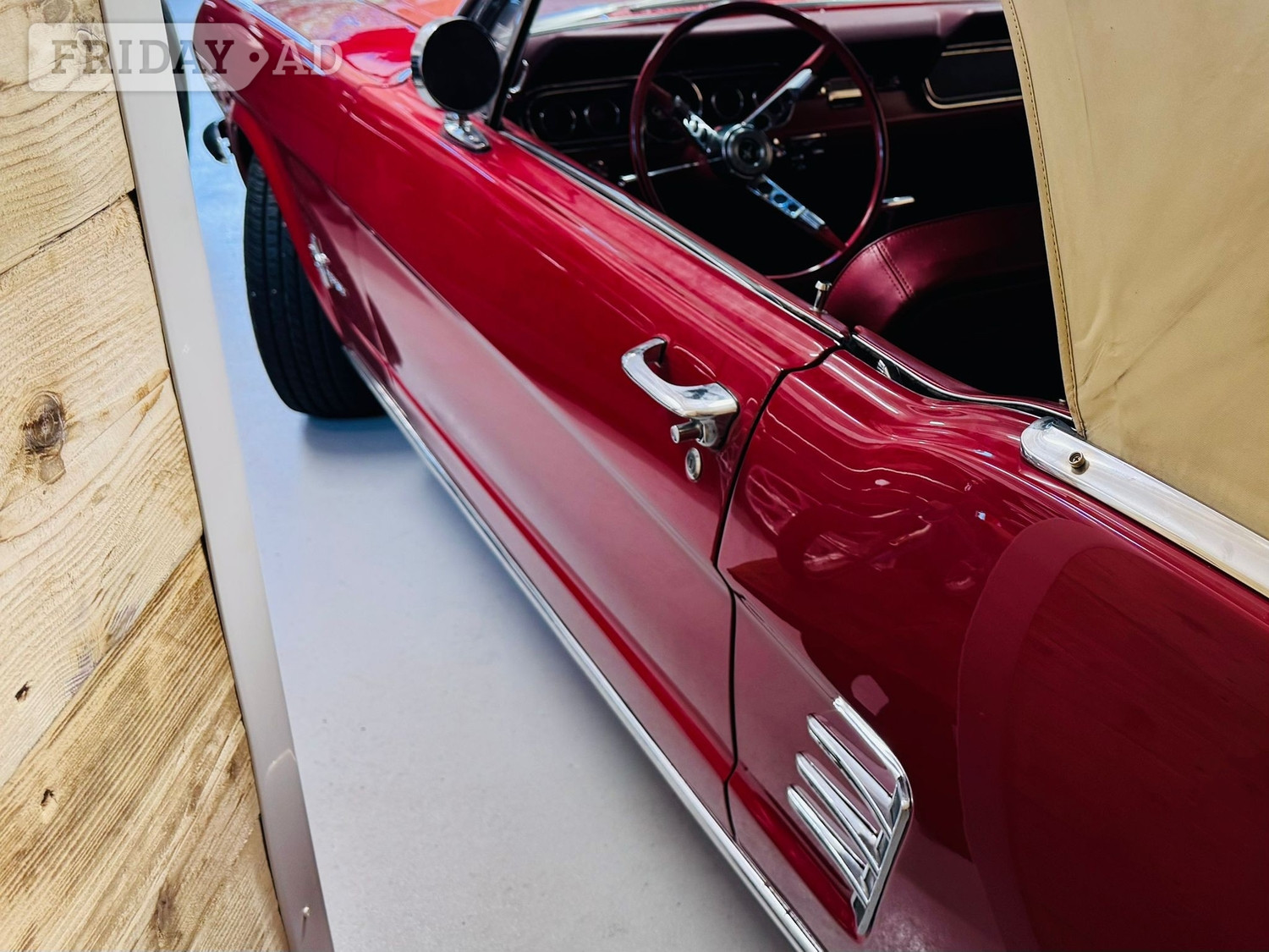 Ford Mustang 1966 - Cars in Horley
