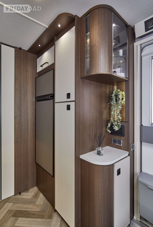 [4 berth ]Coachman Lusso IV