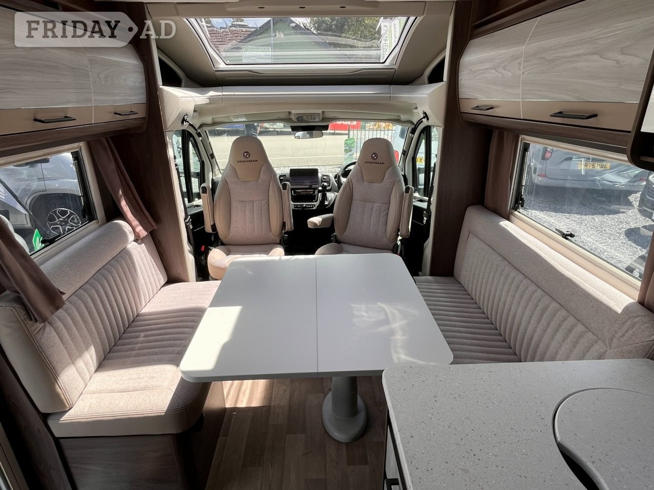 [4 berth ]Coachman Avventura 545