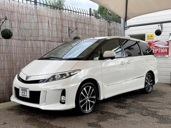 Toyota Estima 2015